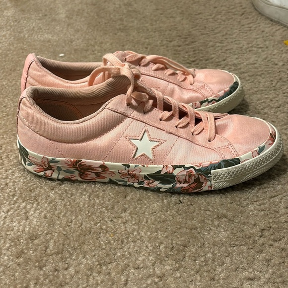 Converse Other - pink floral converse